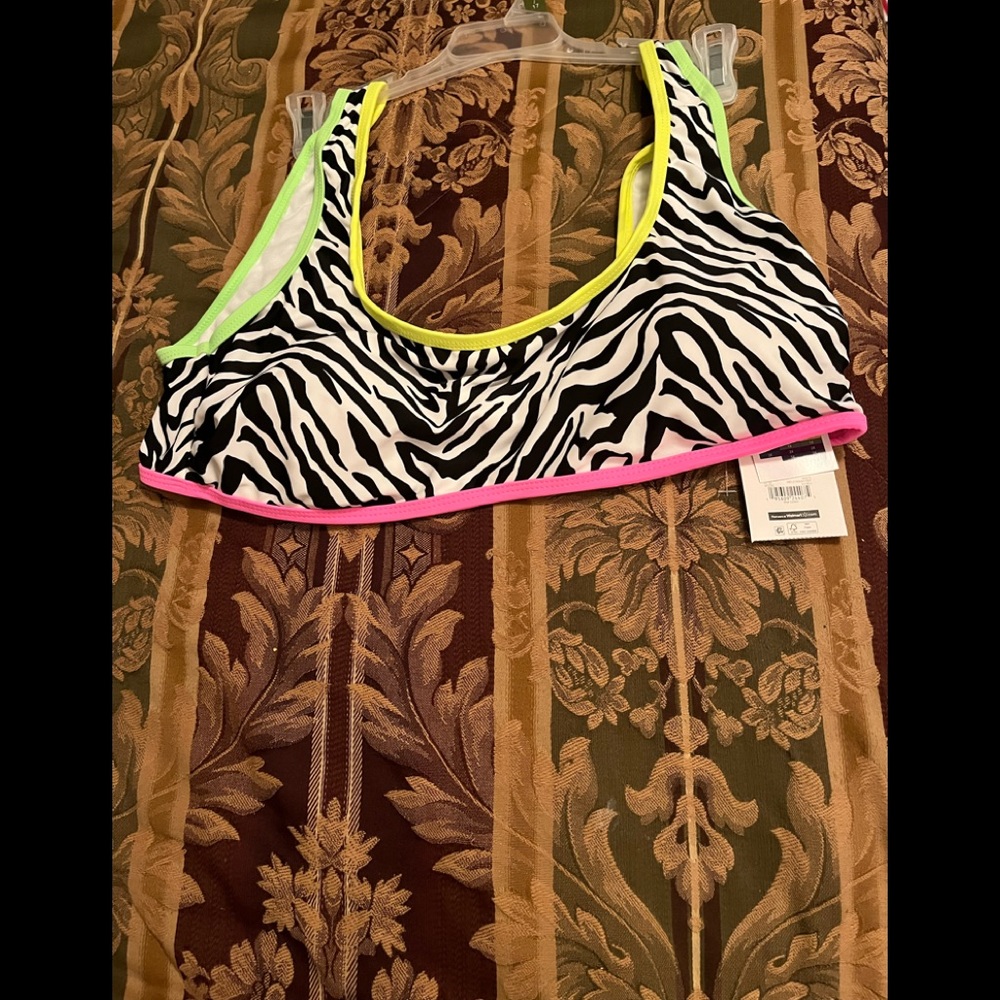 NWT, No Boundaries Swim Top, Size XL